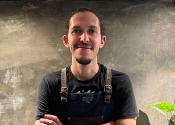 Bartender Edgardo Somohano