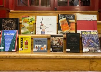 Día Internacional del Libro y bebidas mexicanas