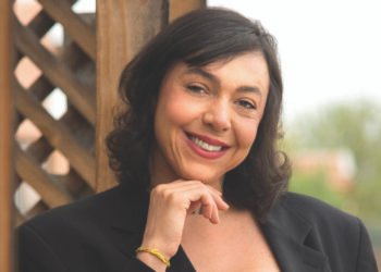 Renata Adoración. Bartender. Brasil