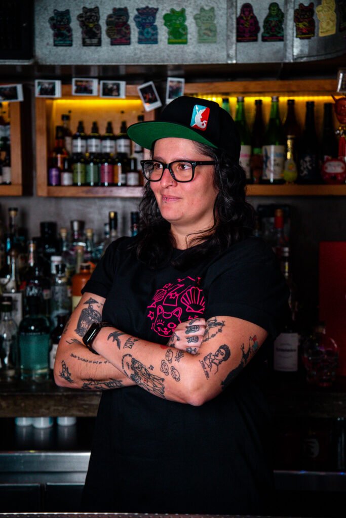 Claudia Cabrera. La bartender que rompe paradigmas
