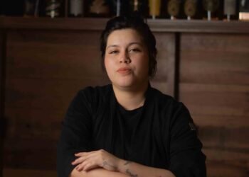 Pamela Martínez. Bartender