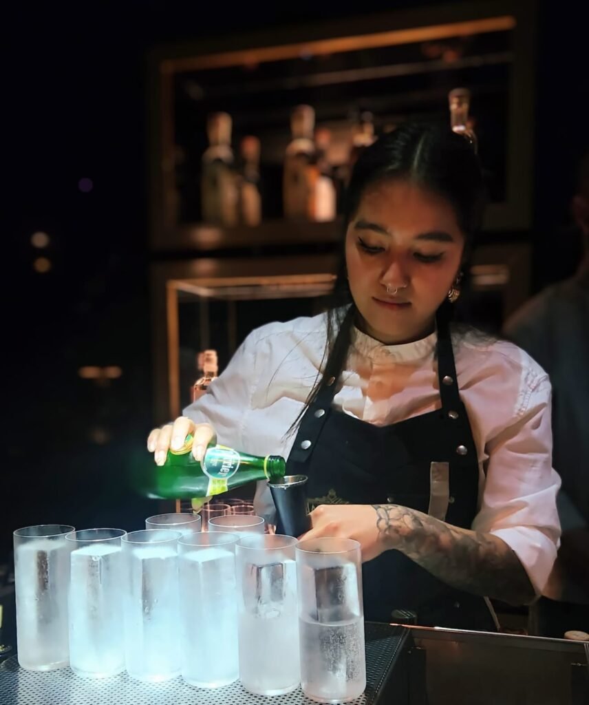 Valeria "Zazi" Flores. Bartender