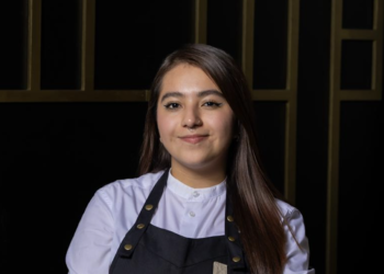 Zazi Flores. Valeria "Zazi" Flores, bartender