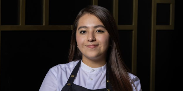 Zazi Flores. Valeria "Zazi" Flores, bartender